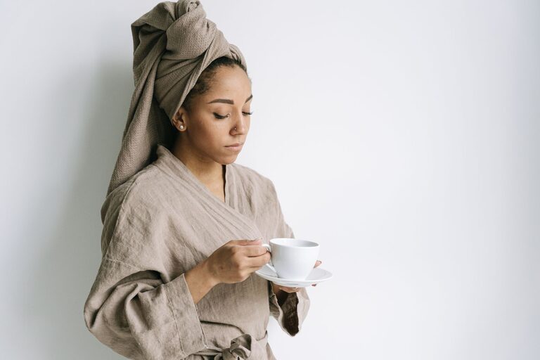 Simple Ways to Make Mornings More Mindful for a Calm Start